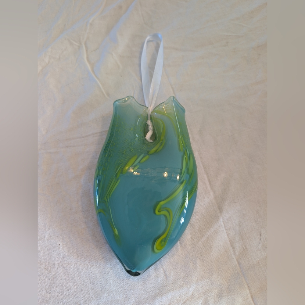 2/50$ Vintage Teal and Lime Glass Suspended Vase